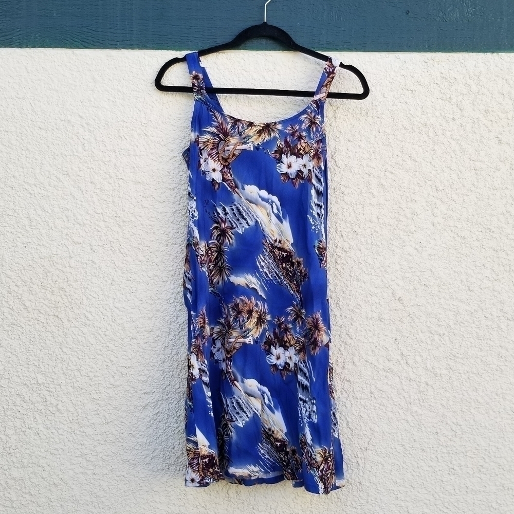 Hilo Hattie sleeveless blue rayon Hawaiian dress medium